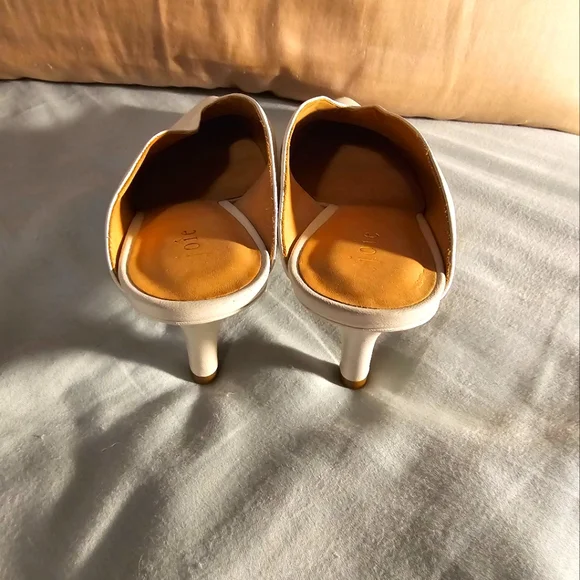 Joie White Leather Pointed Kitten Heels - Size 7 - Picture 8 of 11
